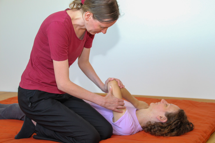 Shiatsu Behandlung linker Oberarm